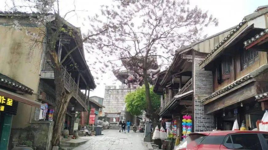探索如何回答同事关于提前离开公司的询问呢?热门话题 | 如何回答同事关于提前离开公司的询问呢?红迪网